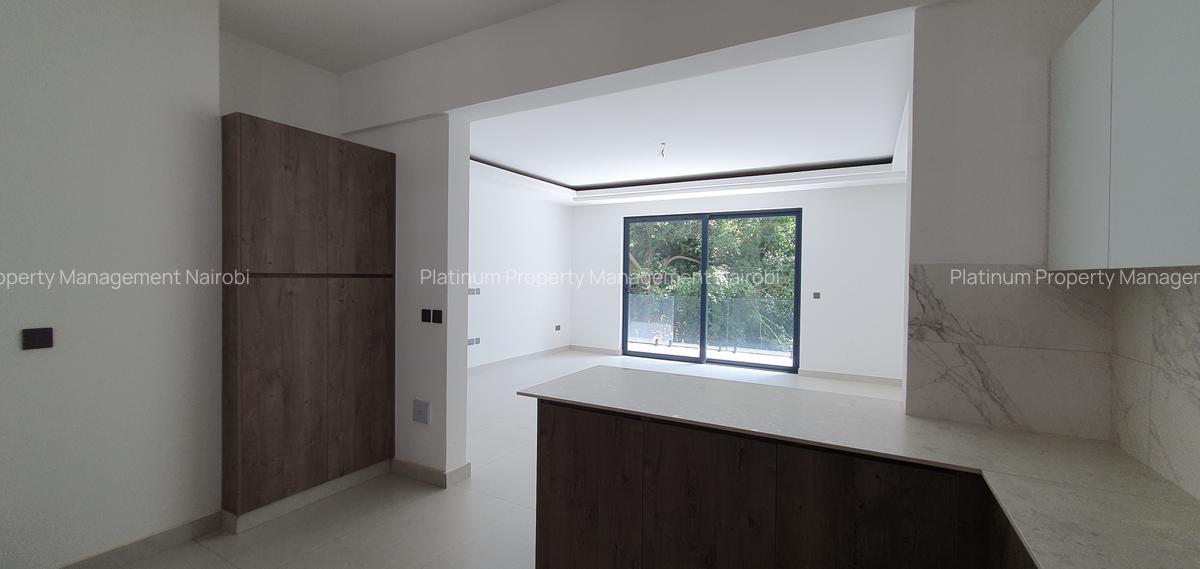 2 Bed Apartment with En Suite at Brookside - 8