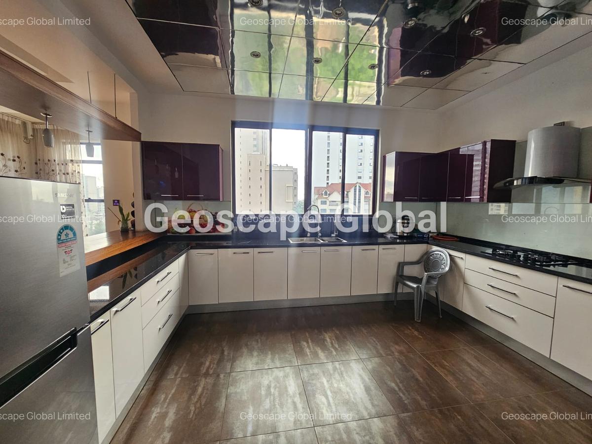 4 Bed Apartment with En Suite in Westlands Area - 4