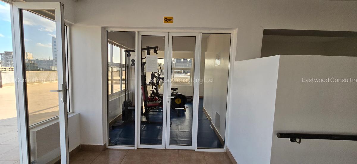 4 Bed Apartment with En Suite at 2Nd Parklands - 2