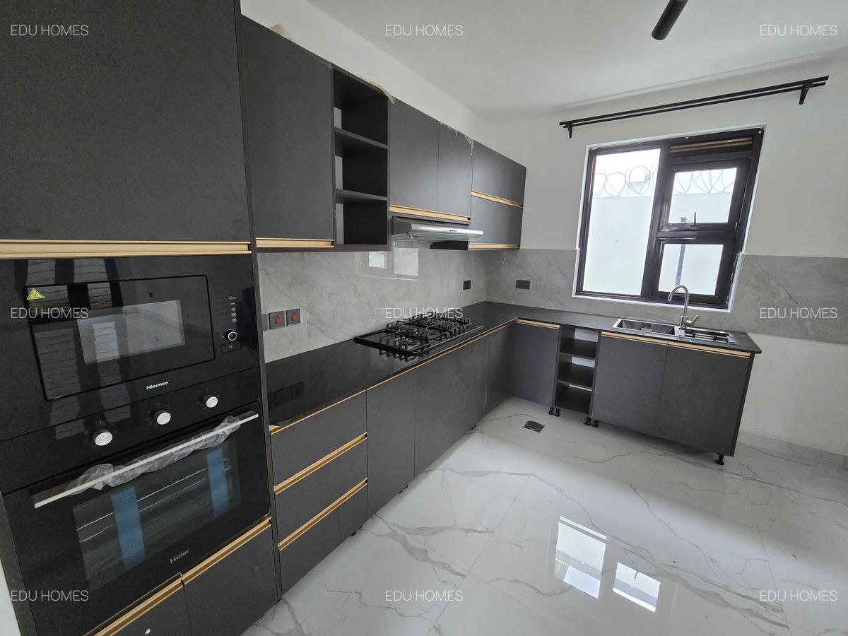 5 Bed House with En Suite at Thikaroad - 2