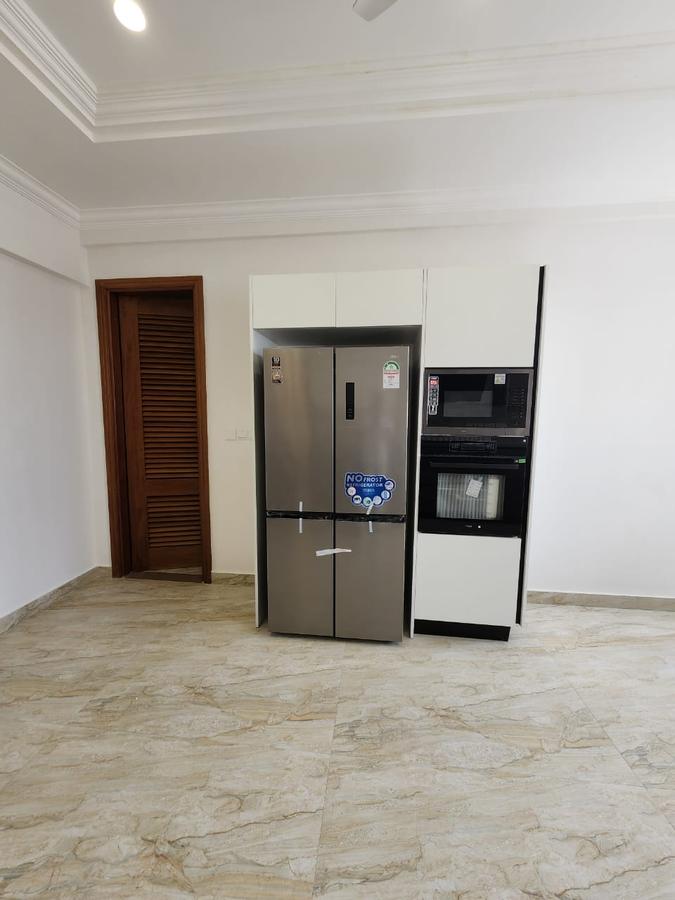 3 Bed Apartment with Swimming Pool in Kizingo - 5