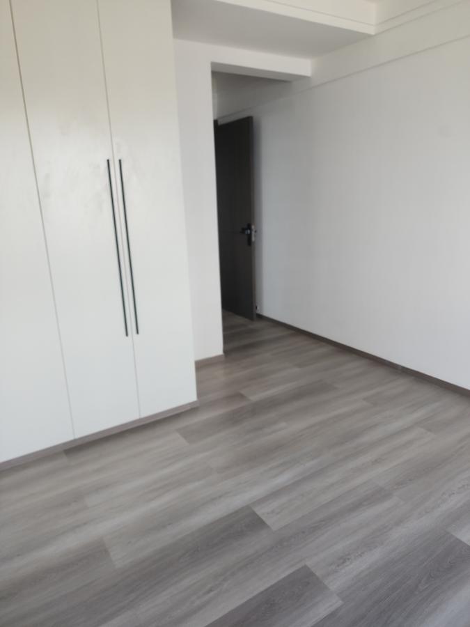 Serviced 2 Bed Apartment with En Suite at Valley Arcade - 8