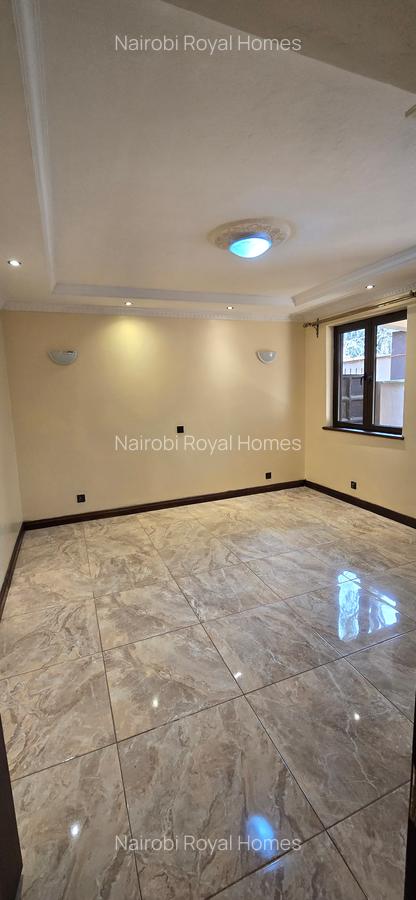 5 Bed Townhouse with En Suite at Lavington Green - 5