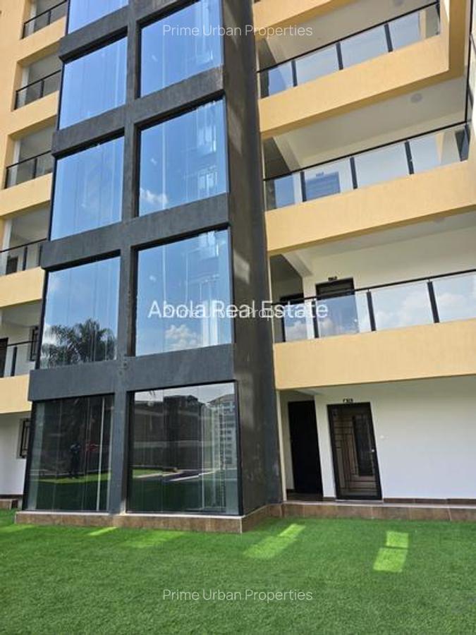 3 Bed Apartment with En Suite in Westlands Area - 17