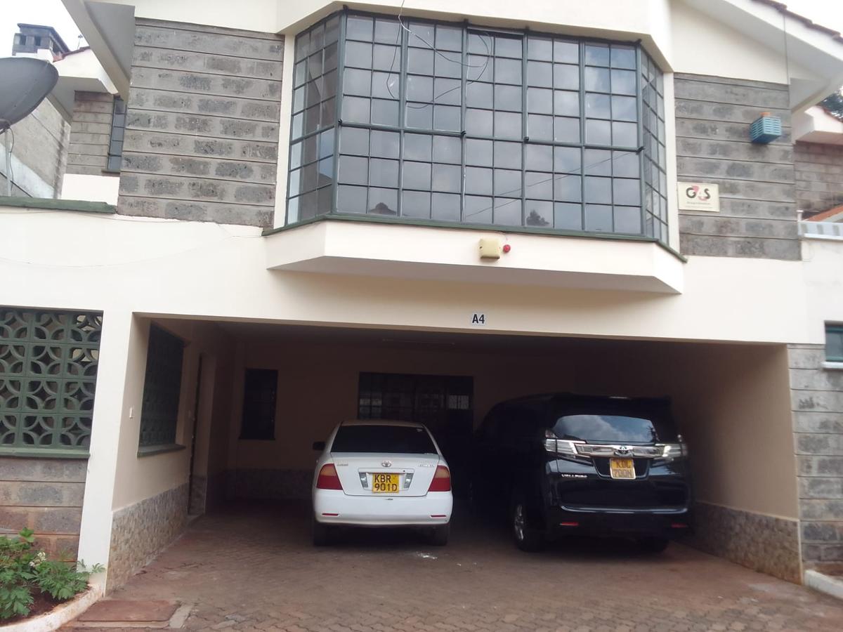 4 Bed Townhouse with En Suite in Westlands Area - 18