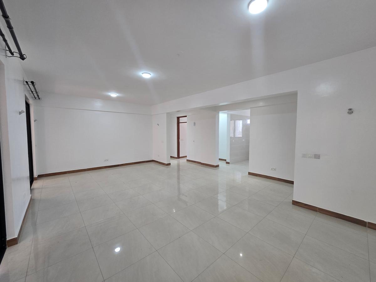 3 Bed Apartment with En Suite in Nyali Area - 2