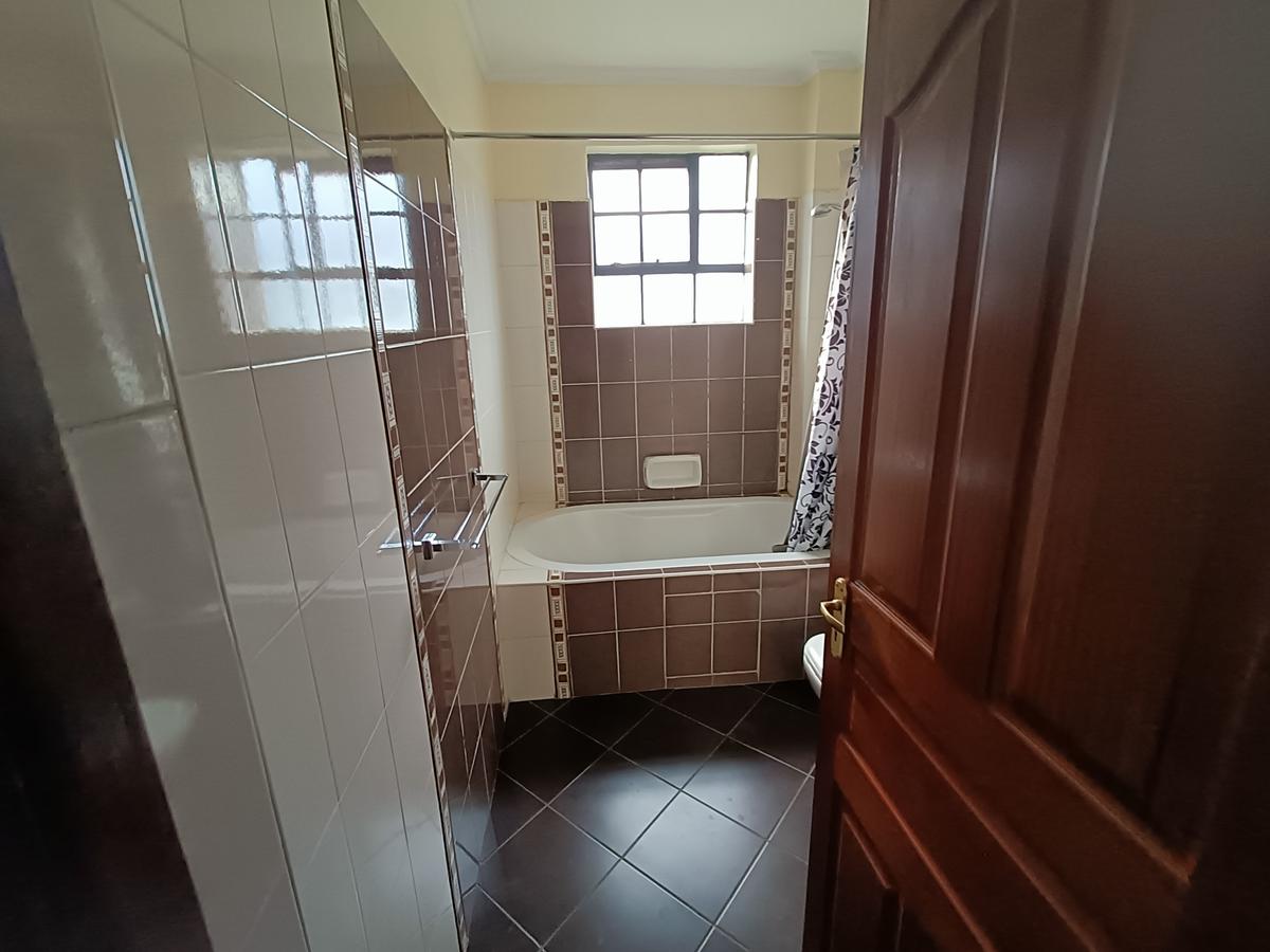 3 Bed Apartment with En Suite in Kileleshwa - 12