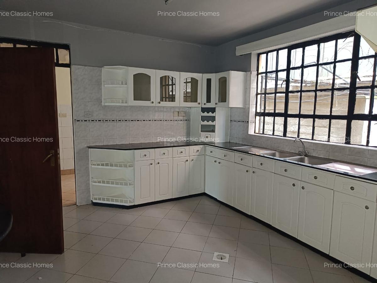 3 Bed Apartment with En Suite in Kilimani - 3