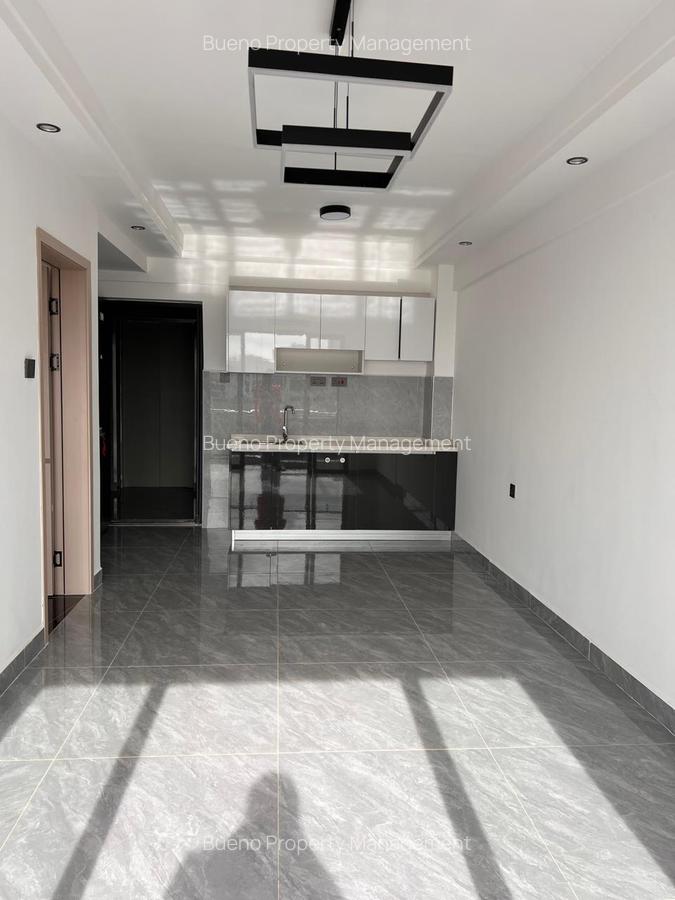 1 Bed Apartment with Gym in Kilimani - 1