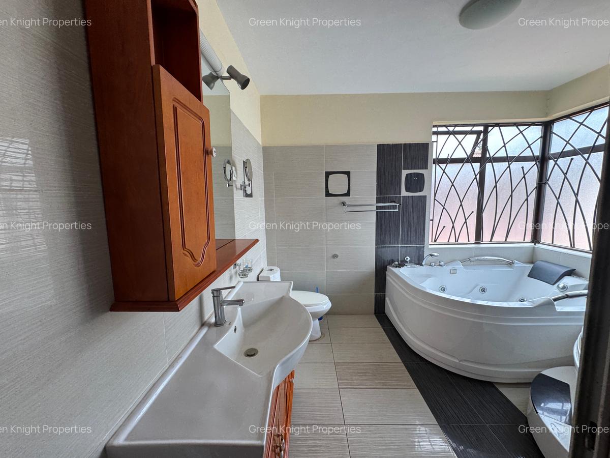 Serviced 3 Bed Apartment with En Suite in Kilimani - 5