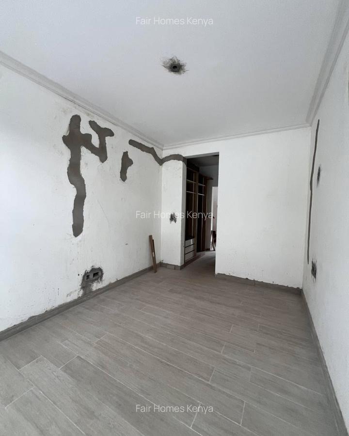 5 Bed Townhouse with En Suite at Lavington Green - 10