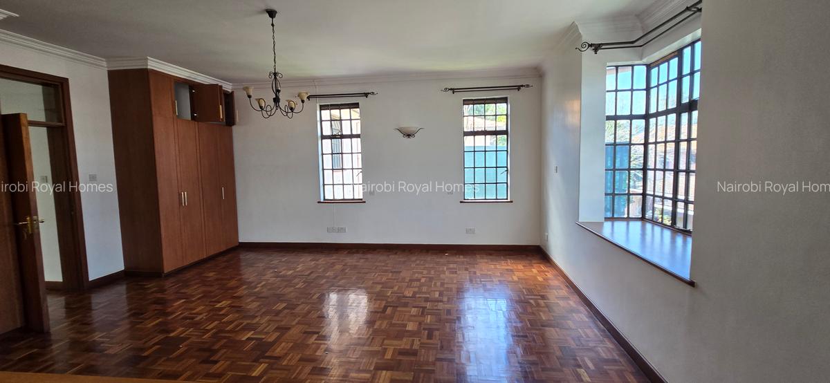 4 Bed House with En Suite at Convent Drive - 18