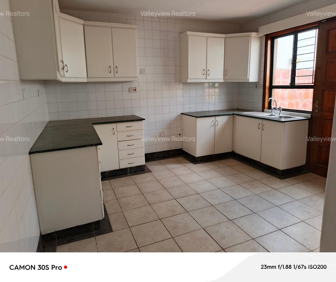 2 Bed Villa with En Suite at Kileleshwa - 7