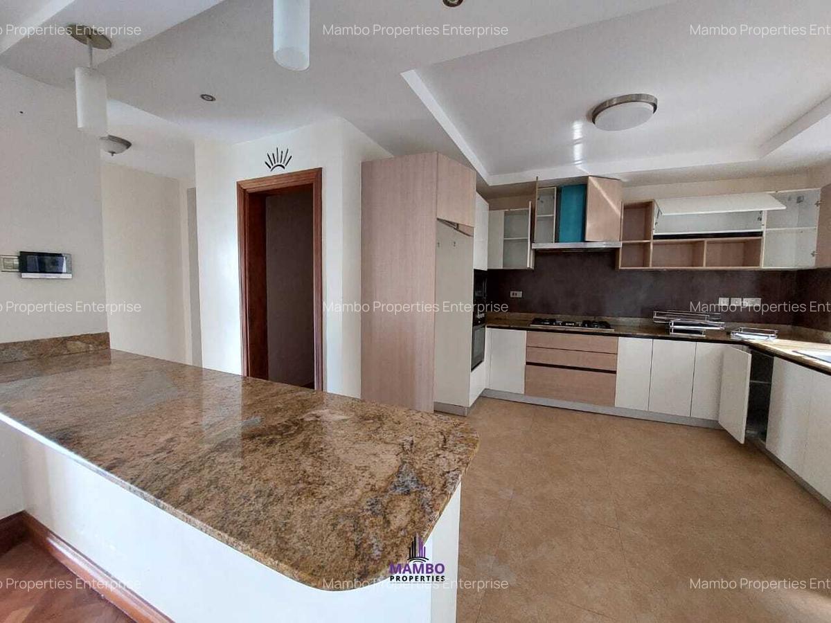 3 Bed Apartment with En Suite at Riverside Drive - 19