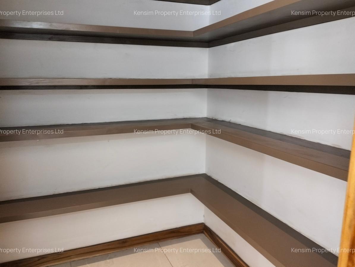 4 Bed Townhouse with En Suite in Loresho - 6