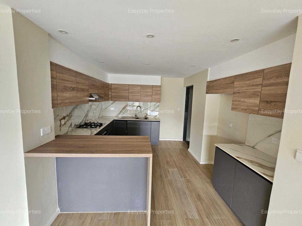 2 Bed Apartment with En Suite in Riverside - 4