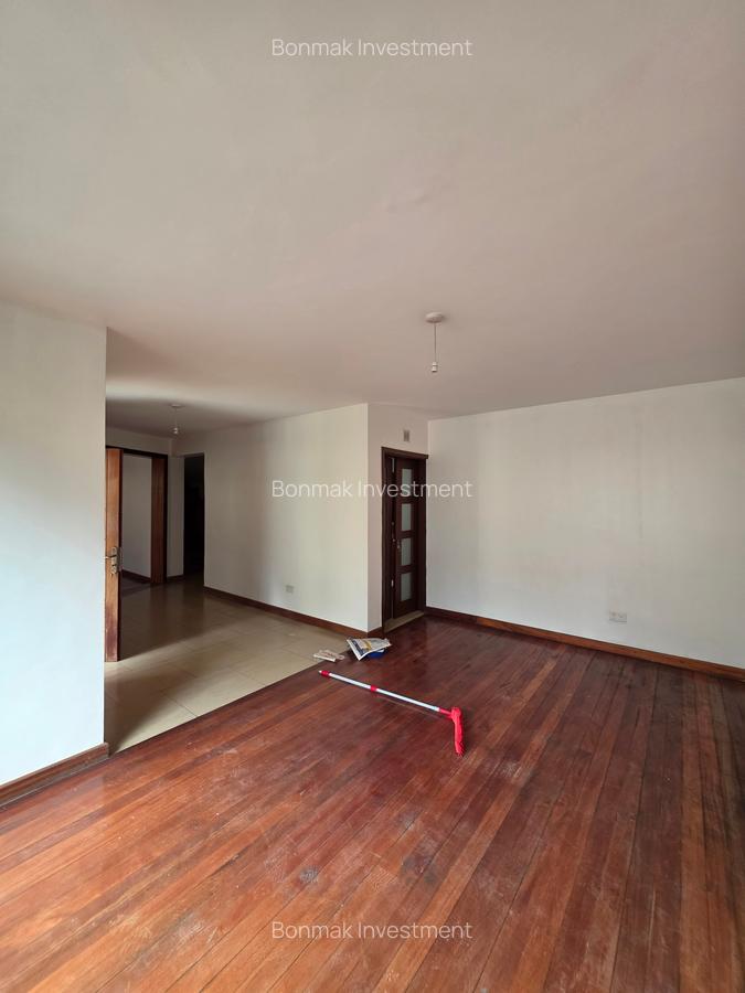 5 Bed Townhouse with En Suite at Lavington Green - 14