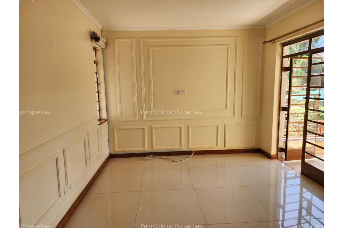 4 Bed House with En Suite at Runda Ridge - 10