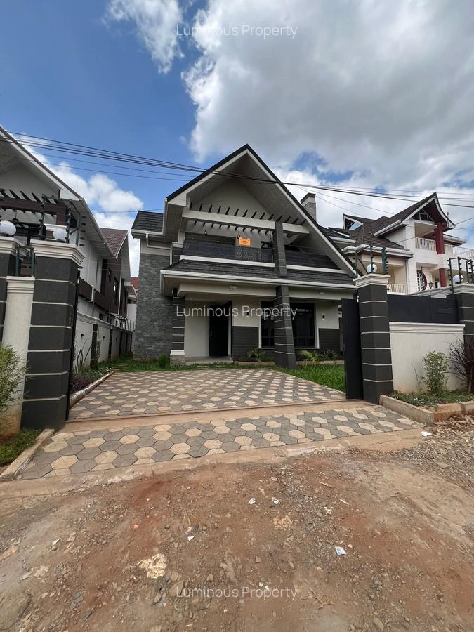 4 Bed House with En Suite at Membley - 1