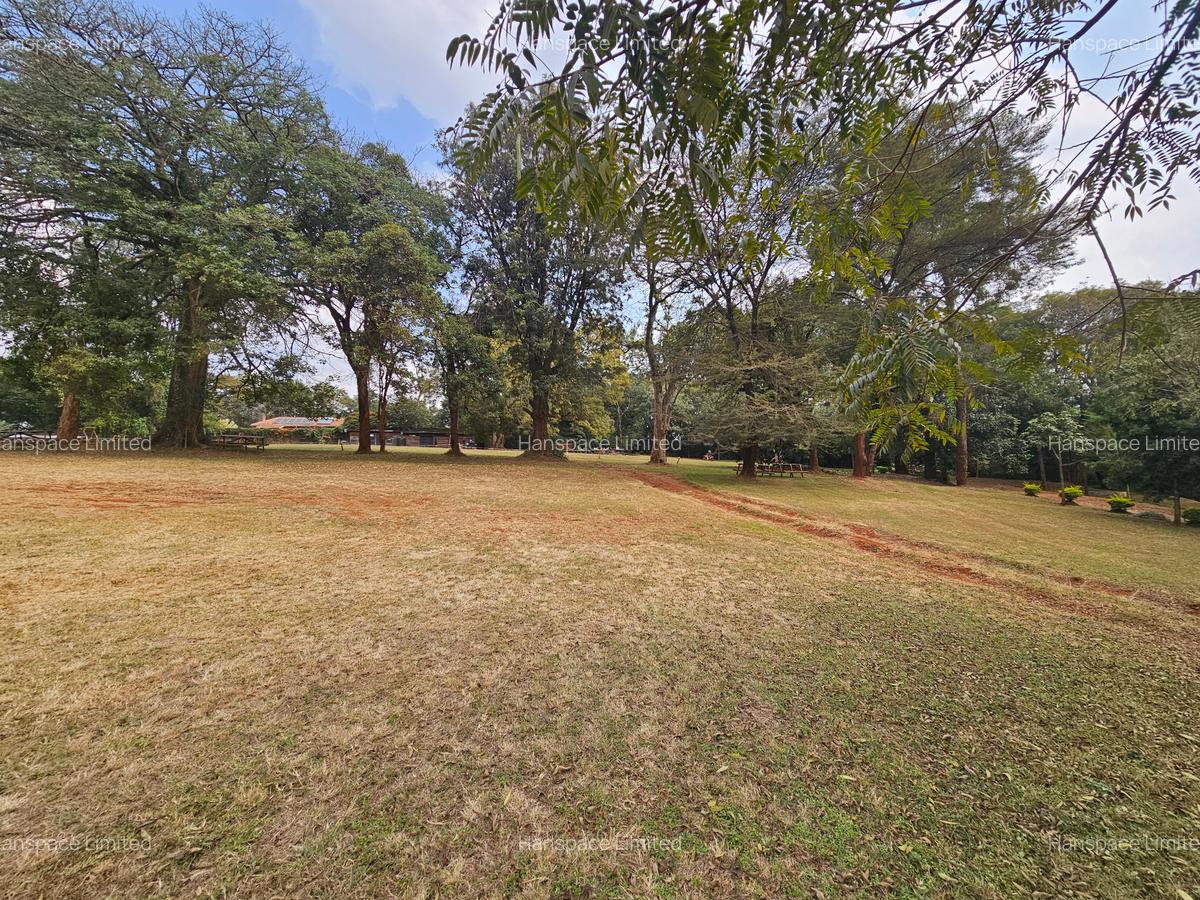 Land in Runda - 2