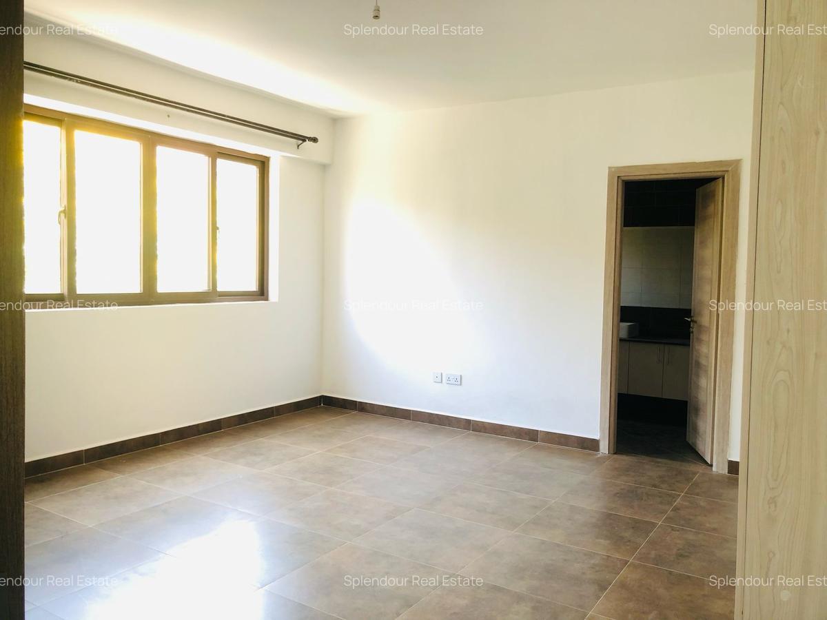 2 Bed Apartment with En Suite in Westlands Area - 12