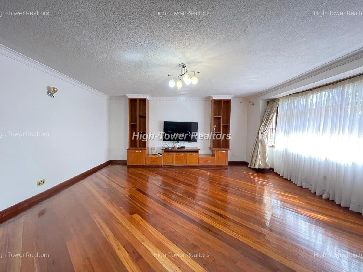4 Bed Townhouse with En Suite in Runda - 5