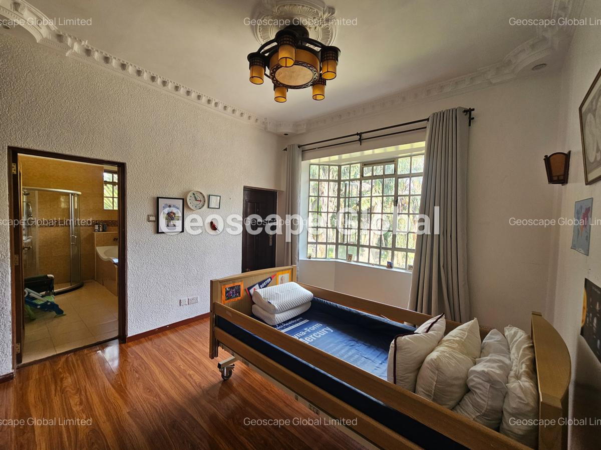 5 Bed House with En Suite in Nyari - 12