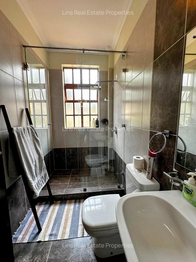 4 Bed Townhouse with En Suite in Rosslyn - 13