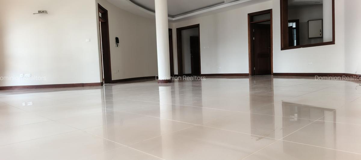 4 Bed Apartment with En Suite in Westlands Area - 6
