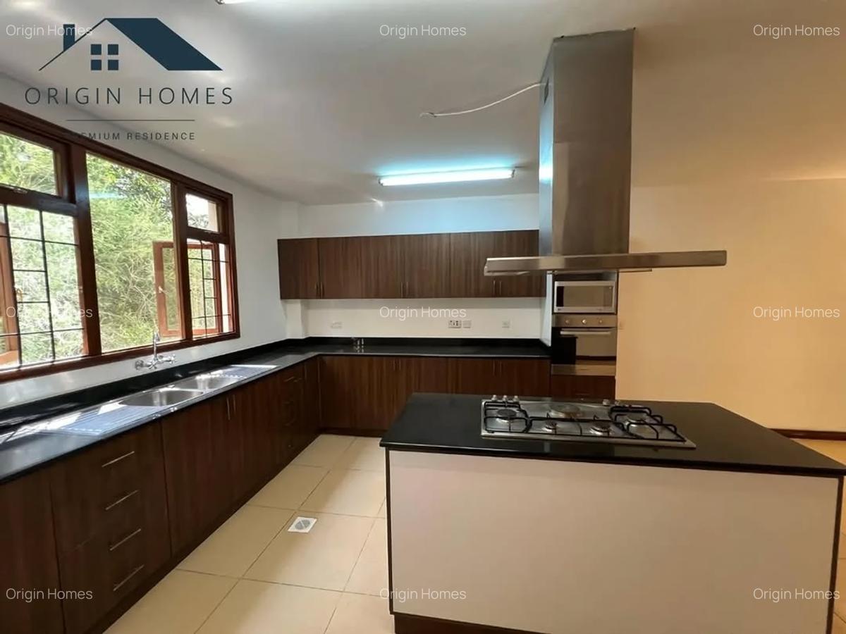 3 Bed Apartment with En Suite at Riverside Drive - 14