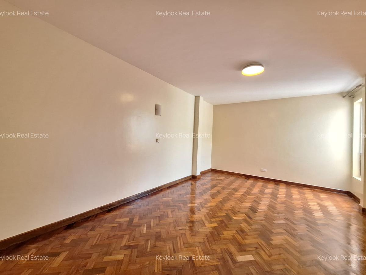 5 Bed Townhouse with En Suite at Lavington Green - 13