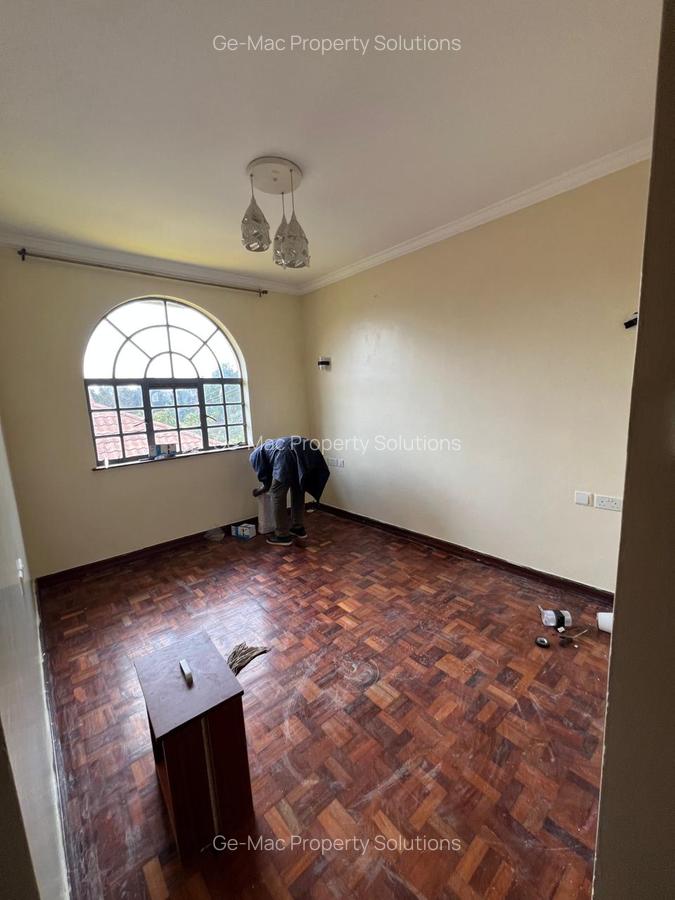 4 Bed House with En Suite in Loresho - 12