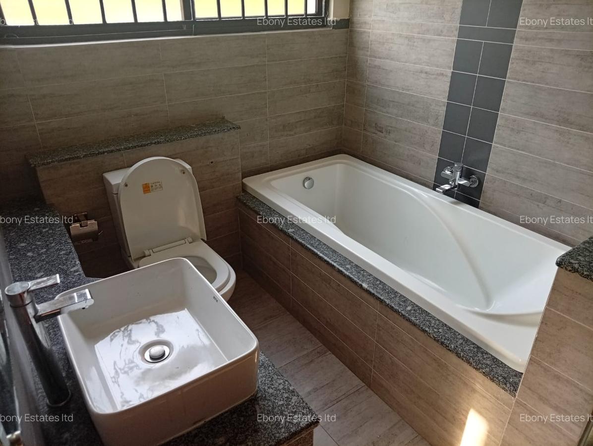 4 Bed Townhouse with En Suite in Lavington - 13