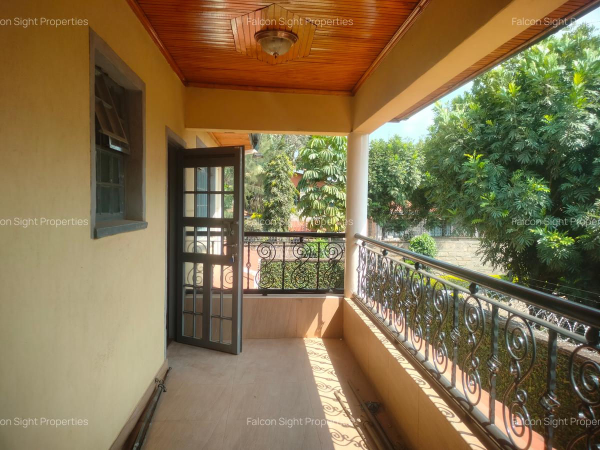 4 Bed Townhouse with Garden at Easy Access To Un Avenue Few Minutes Drive To Rosyln Academy - 12
