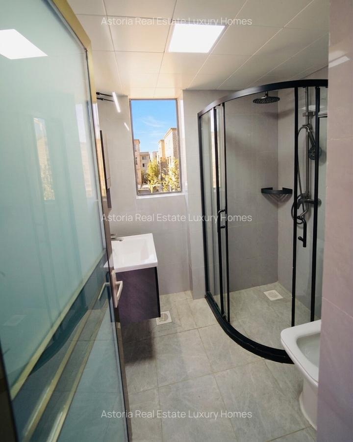 2 Bed Apartment with En Suite at 2026-383 - 3