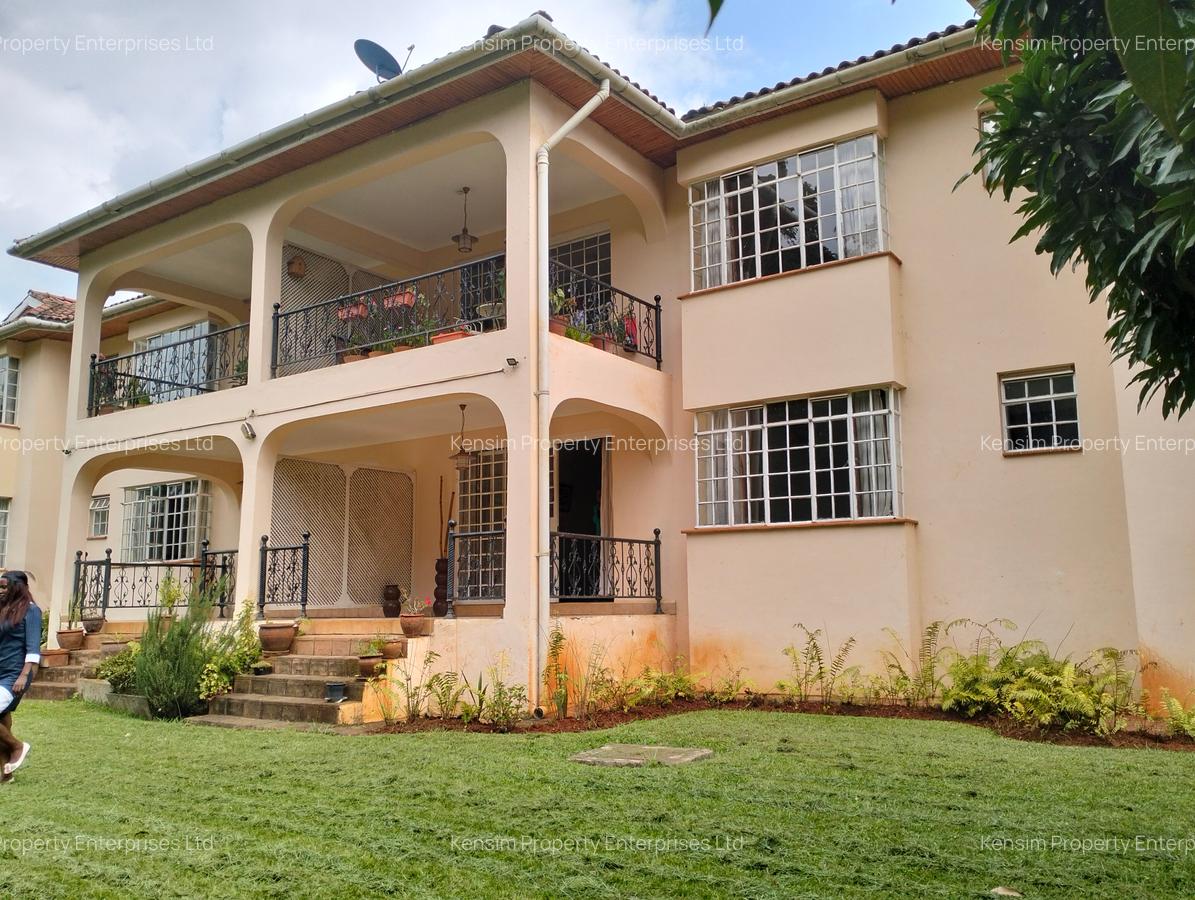 3 Bed Townhouse with En Suite in Spring Valley - 1
