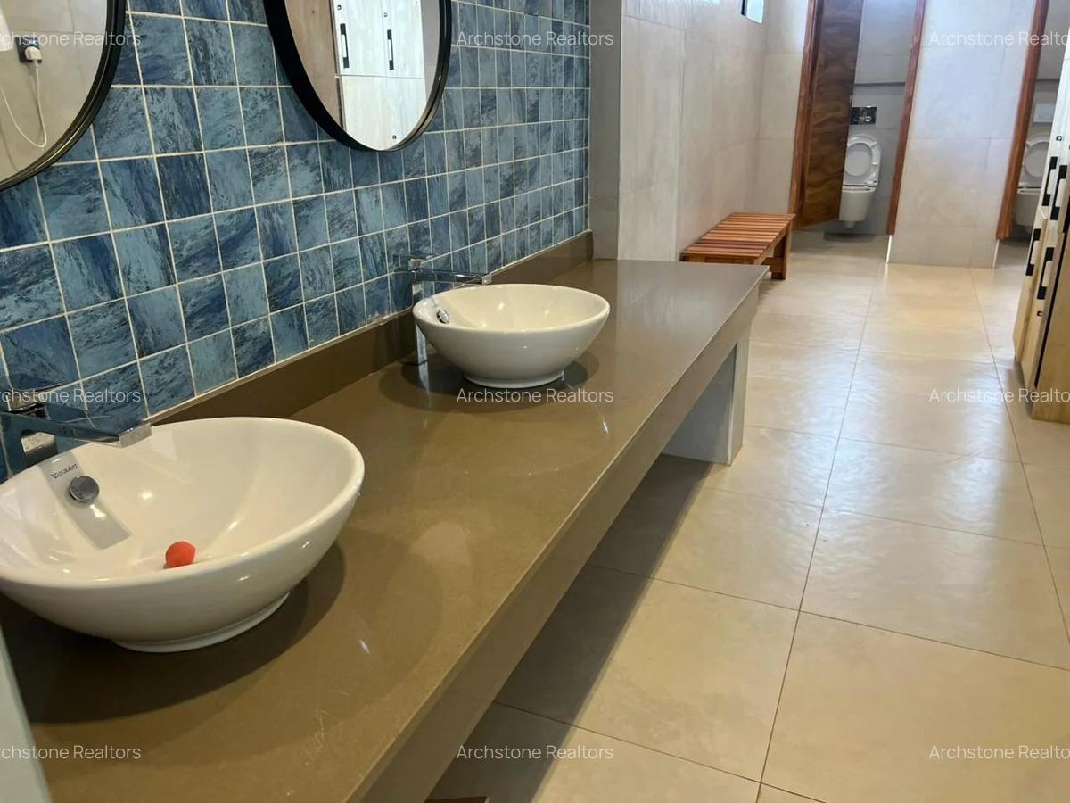 4 Bed Apartment with En Suite in Loresho - 11