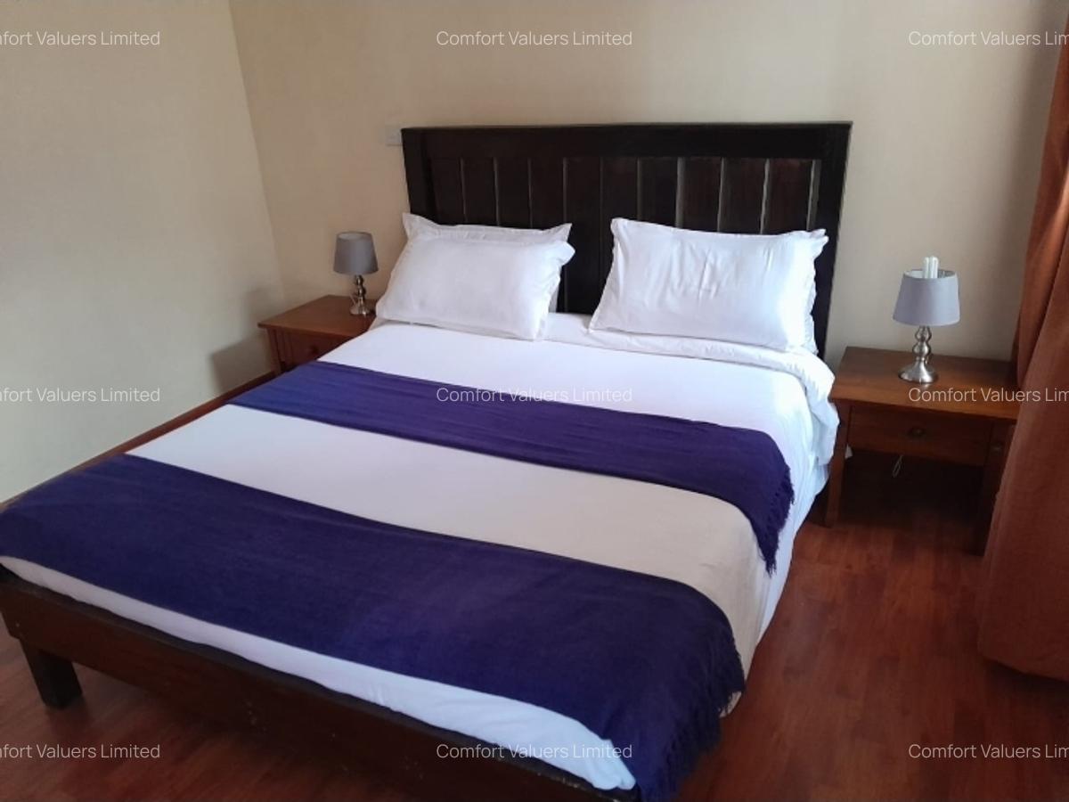 Serviced 1 Bed Apartment with En Suite at Lavington - 2