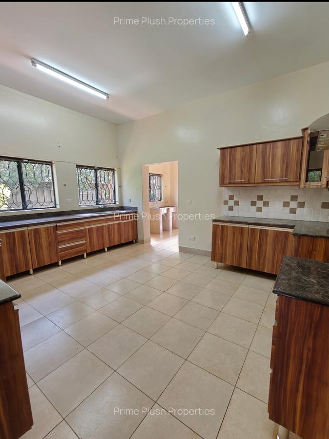 4 Bed House with En Suite in Karen - 5