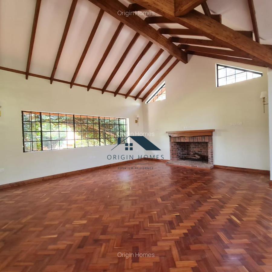 4 Bed House with En Suite at Lavington - 9