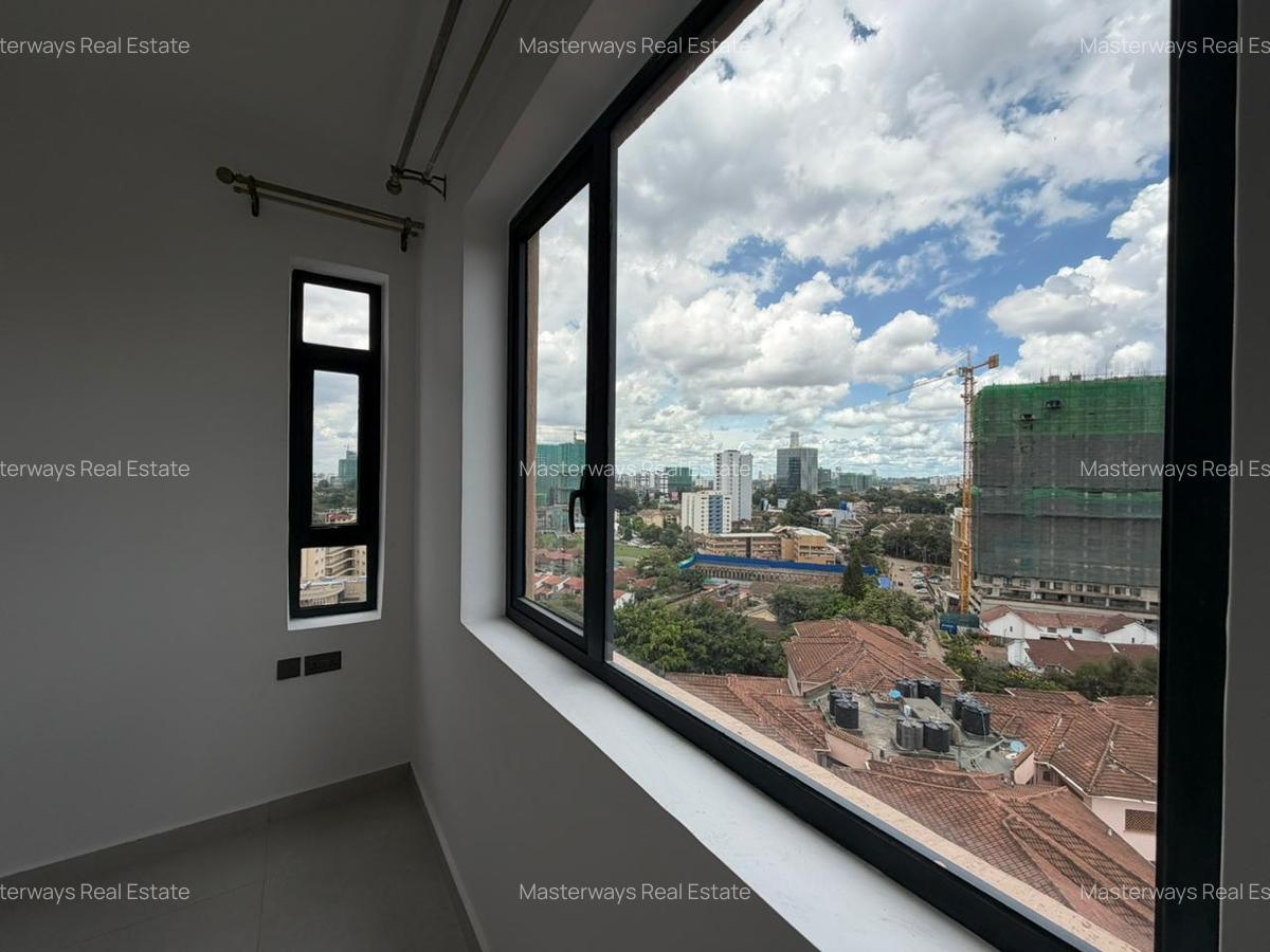 3 Bed Apartment with En Suite in Westlands Area - 10