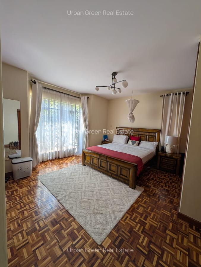 3 Bed Apartment with En Suite at Dennis Pritt Rd - 11