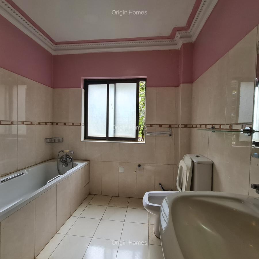 2 Bed Apartment with En Suite at State House Road - 14