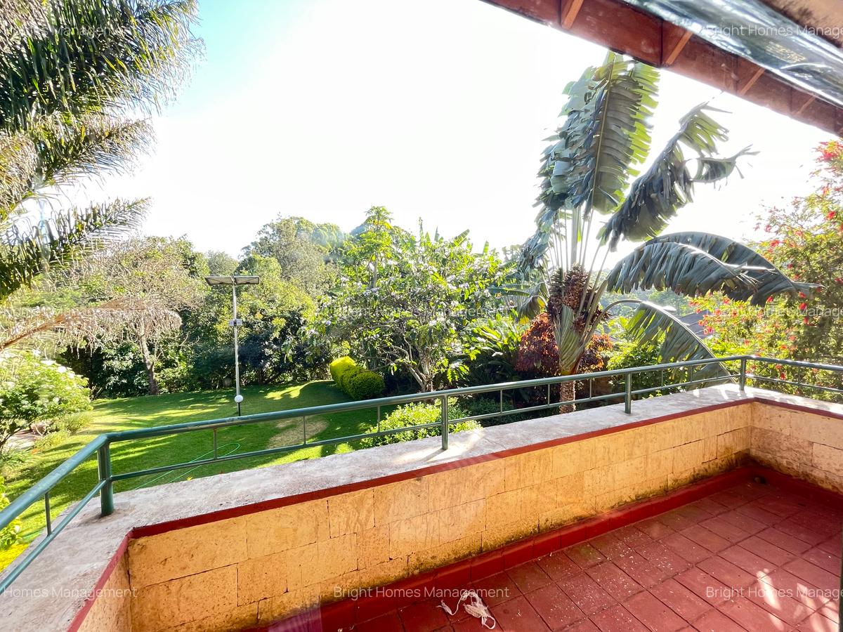 5 Bed Villa with En Suite in Spring Valley - 15