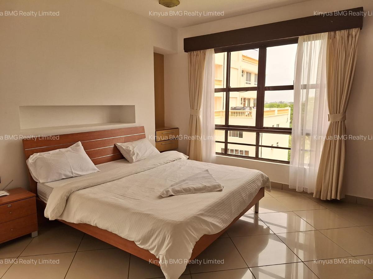 Serviced 3 Bed Apartment with En Suite at Beach Road - 9