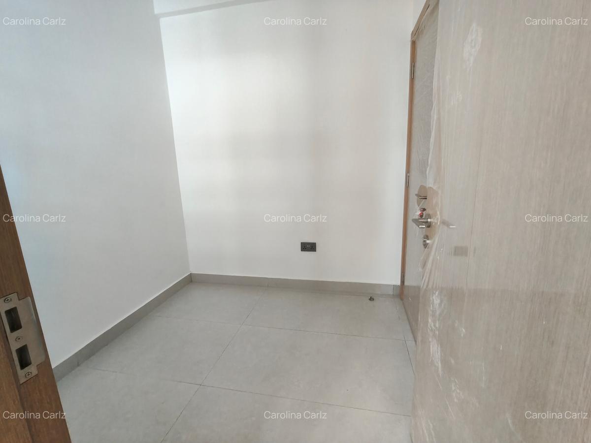 3 Bed Apartment with En Suite in Brookside - 17