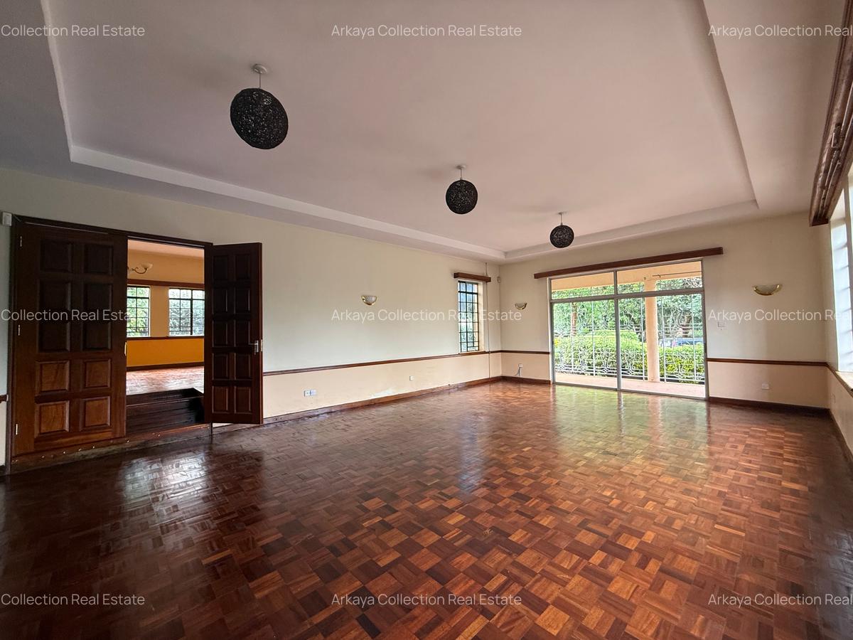 5 Bed House with En Suite in Runda - 4