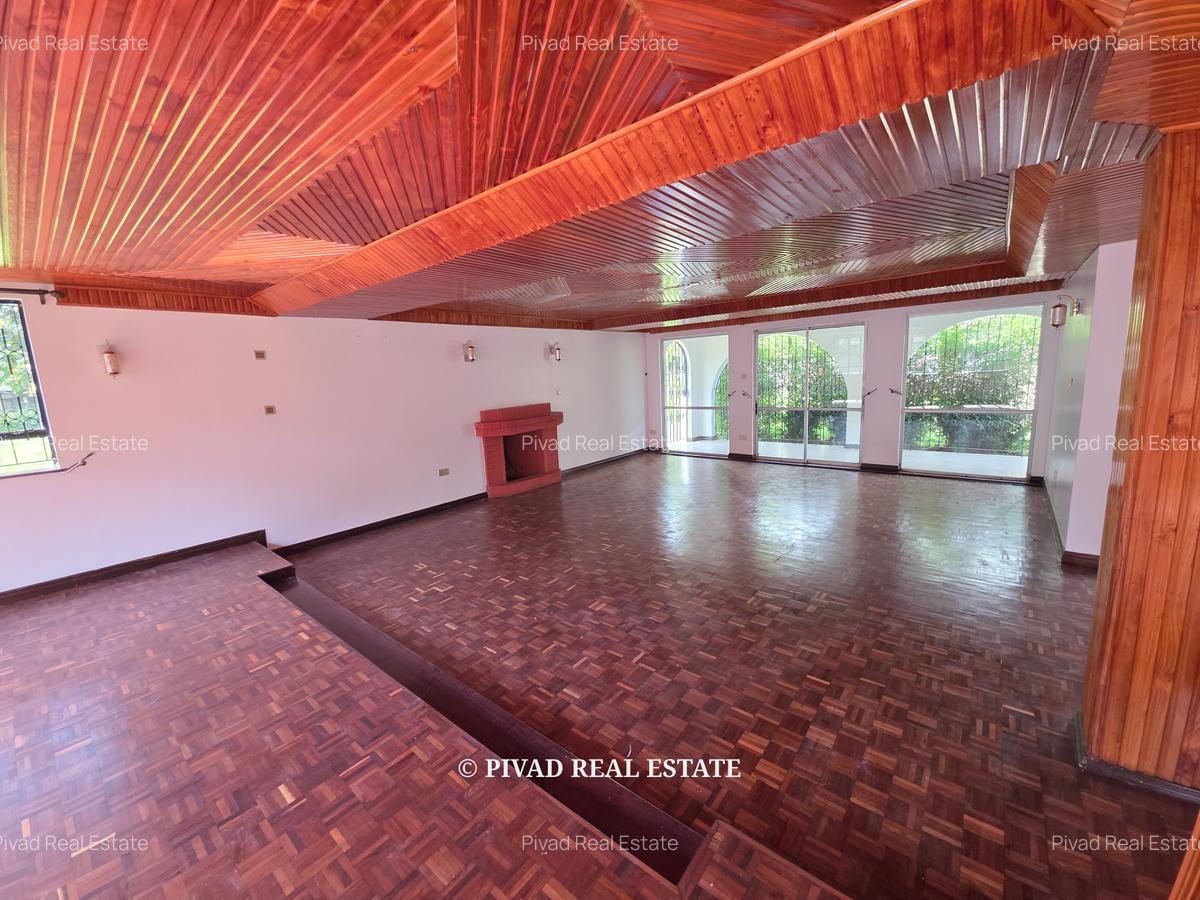 5 Bed House with Garden in Runda - 12