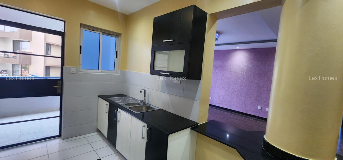 2 Bed Apartment with En Suite at Mandela Road - 4