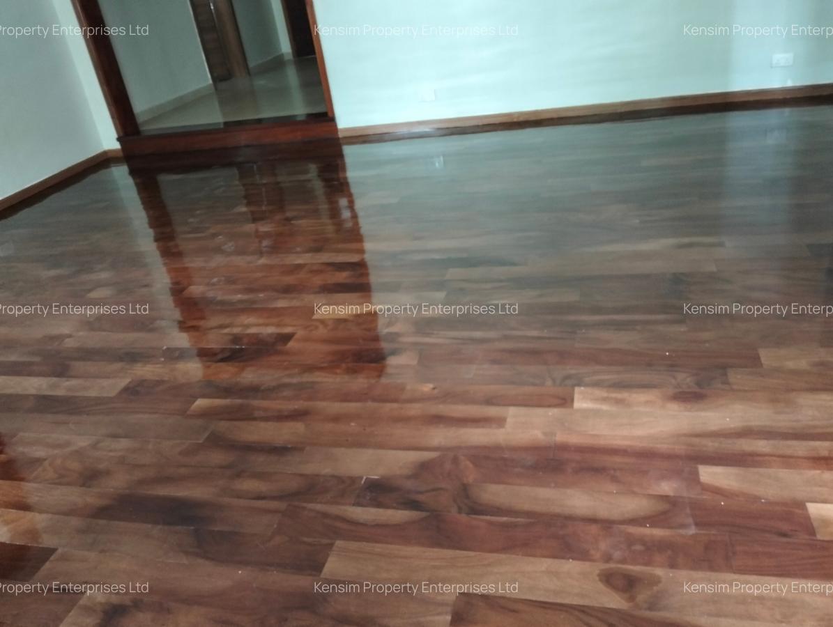 5 Bed Townhouse with En Suite in Lavington - 7